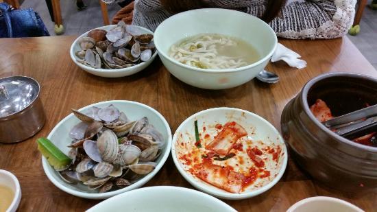 Cheonsuman Manila Clam Noodles Soup